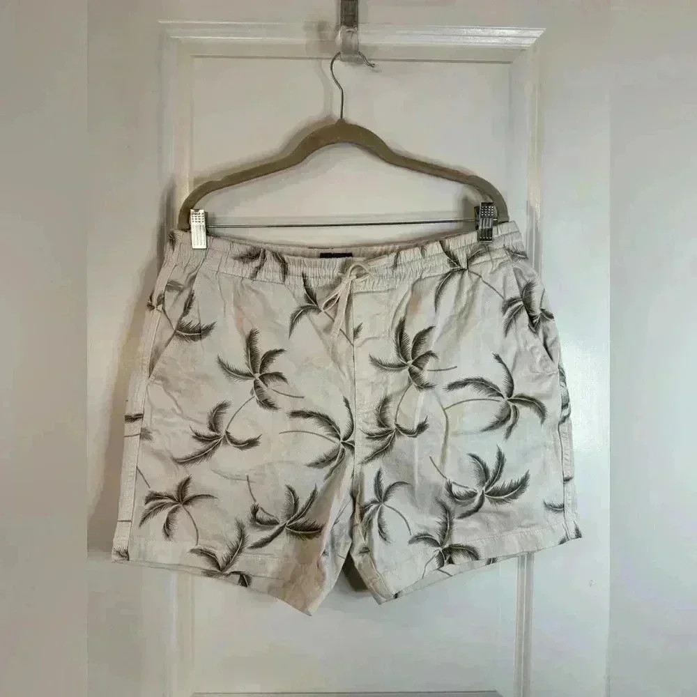 J. Crew Men’s Beige Palm Print Chino Shorts - Size Large